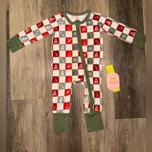 NWT Remi & Friends Bamboo Christmas Zippy (SLEEP)